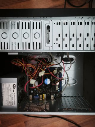 Torre PC HP Potente (Base)