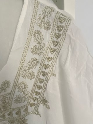 Caftán blanco bordado Amichi talla S