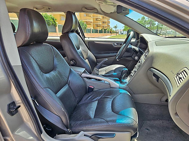Volvo V70 2005, foto 10