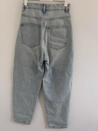 Pantalón vaquero azul claro
