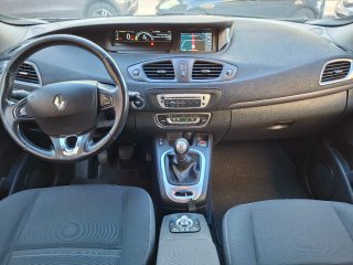 Renault Grand Scenic 2015