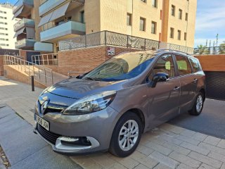 Renault Grand Scenic 2015