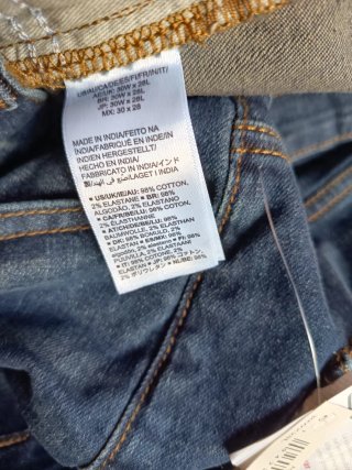 Pantalón Vaquero Azul Amazon Essentials Slim Fit