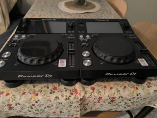 Pareja Pioneer XDJ-700