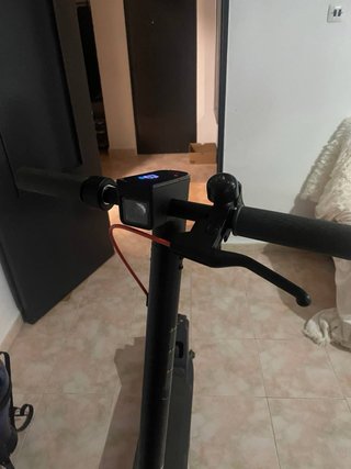 Patinete Xiaomi 4 Lite En perfecto estado, con un
