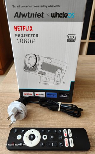 Proyector Alwtniet HY320 Nuevo