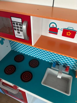 Cocinita de madera infantil