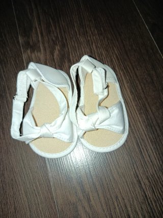 Sandalias para bebé blancas