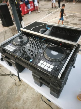 Pioneer DDJ-1000 + Funda Flight Case