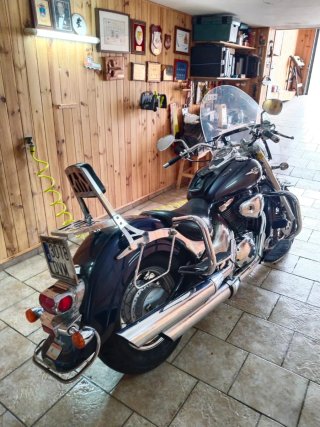 Suzuki intruder c 800