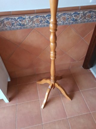 Perchero de madera