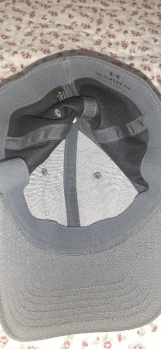 Gorra Under Armour Gris