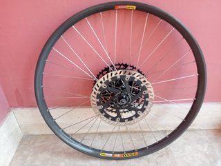 rueda reforzada Mavic 26 x30 QR10,36 radio trasera