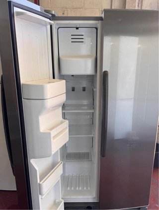 Frigorífico americano