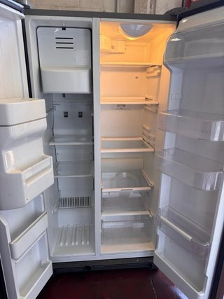 Frigorífico americano