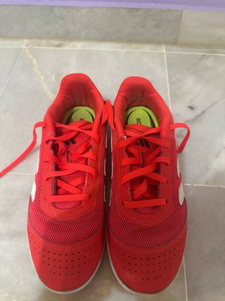 Botines adidas de fútbol sala rojos