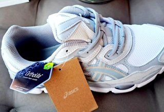 Zapatillas Asics Unisex Talla 43.5