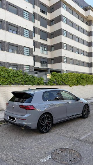 Volkswagen Golf 2021 Ful extras