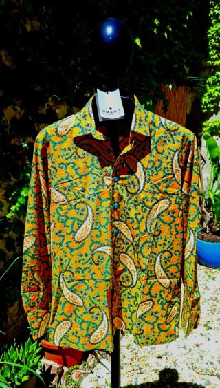 Camisa de disen̈ador de BCN