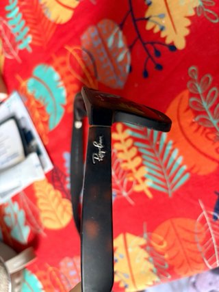 Gafas de sol Ray-Ban marrones sin funda
