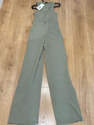 Mono FB Sister verde militar sin estrenar