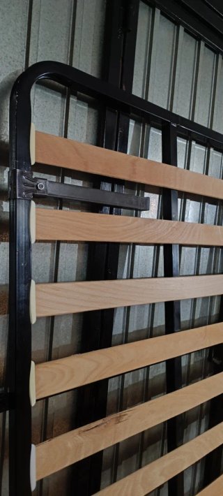 Somier metálico con lamas de madera