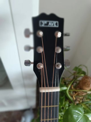 Guitarra Electroacústica Negra Cutaway