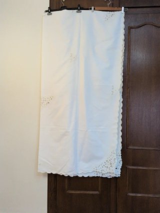 Mantel bordado blanco