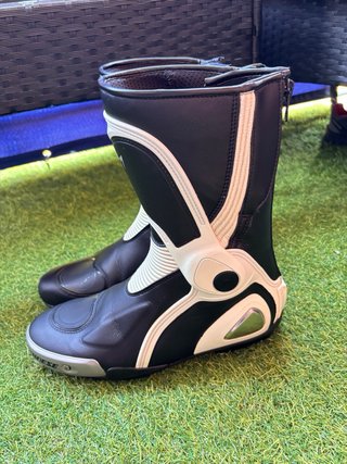 Botas Dainese Negras/Blancas Deportivas