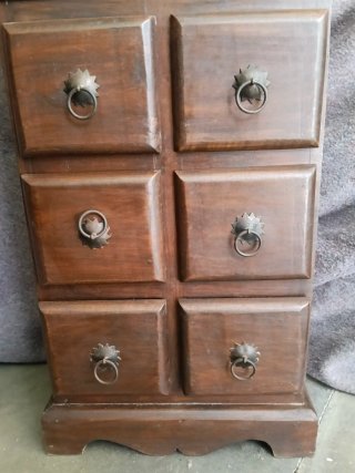 Mueble colonial madera teca con cajones