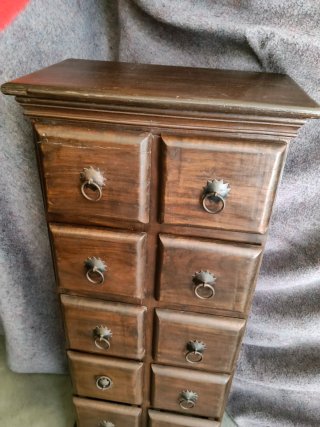 Mueble colonial madera teca con cajones