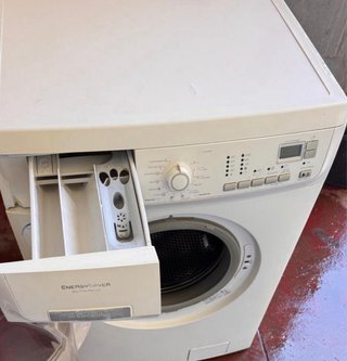 Lavadora Electrolux EnergySaver Blanca