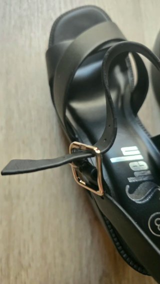 Sandalias altas nuevas de mujer