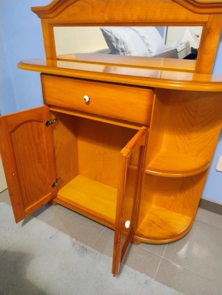 Mueble recibidor de pino con espejo