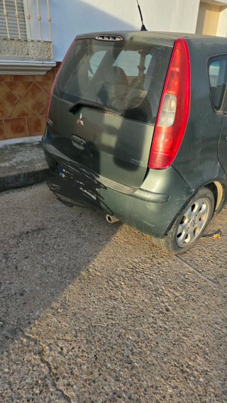 Mitsubishi Colt 2004