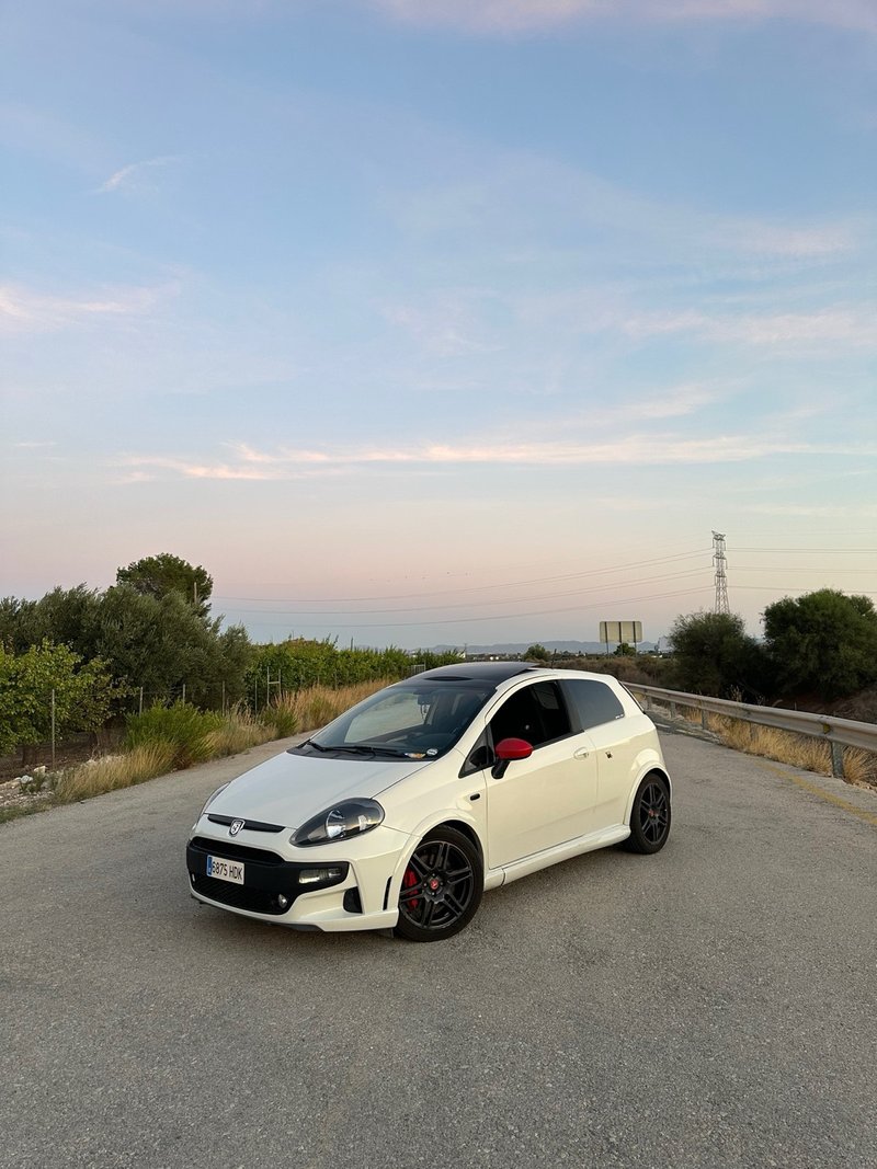 Abarth Punto Evo 2011 - foto 1