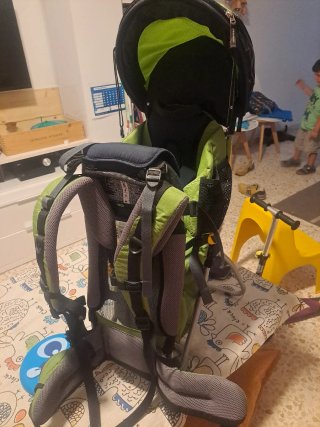 Mochila portabebés senderismo
