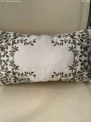 2 Fundas Cojín Bordadas Hojas Verde Blanco 30*50