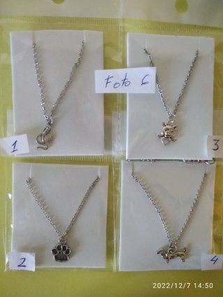 Lote 40 collares cadena a 1€ cada uno o todos 30€