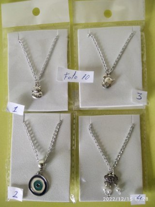 Lote 40 collares cadena a 1€ cada uno o todos 30€