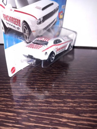 HOTWHEELS