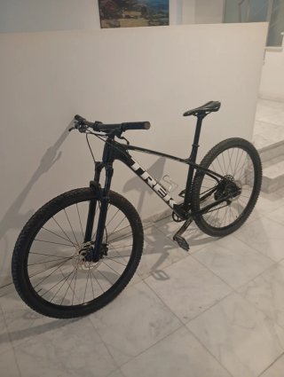 Bicicleta de Montaña Trek Negra