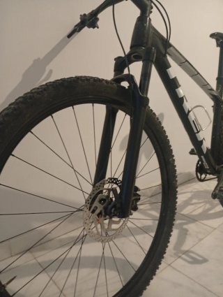Bicicleta de Montaña Trek Negra