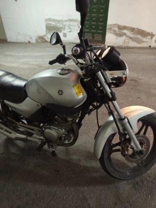 Moto Yamaha YBR 125 2006