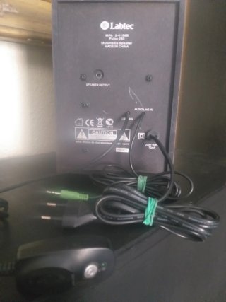 Altavoces Labtec Negros