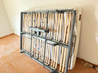 Cama eléctrica con somier articulado