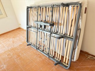 Cama eléctrica con somier articulado