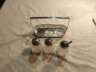 Juego salero y pimentero vintage cristal metal