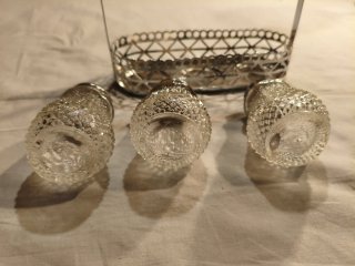 Juego salero y pimentero vintage cristal metal