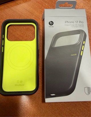 Funda Beats iPhone 17 Pro Rugged Negra